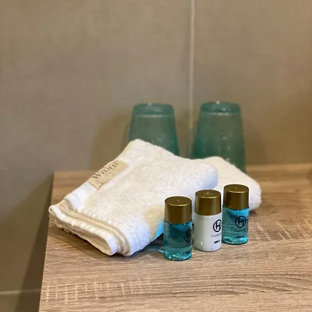 Nocleg ze śniadaniem The 3*